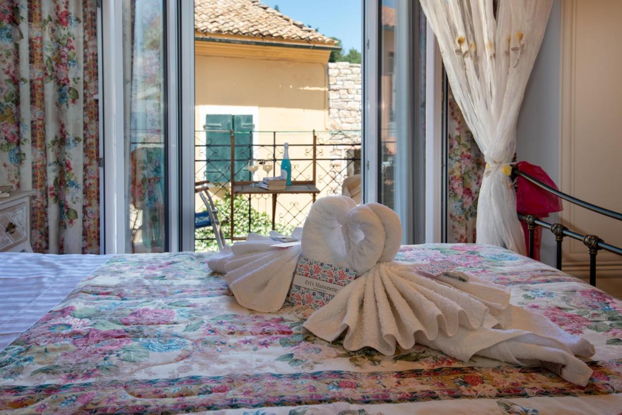 Evi's Maisonette *